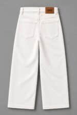Cream White Semi-Baggy Jeans for Women - Image 5